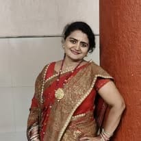 Woman student learning digital marketing skills with Digital Vandana coaching